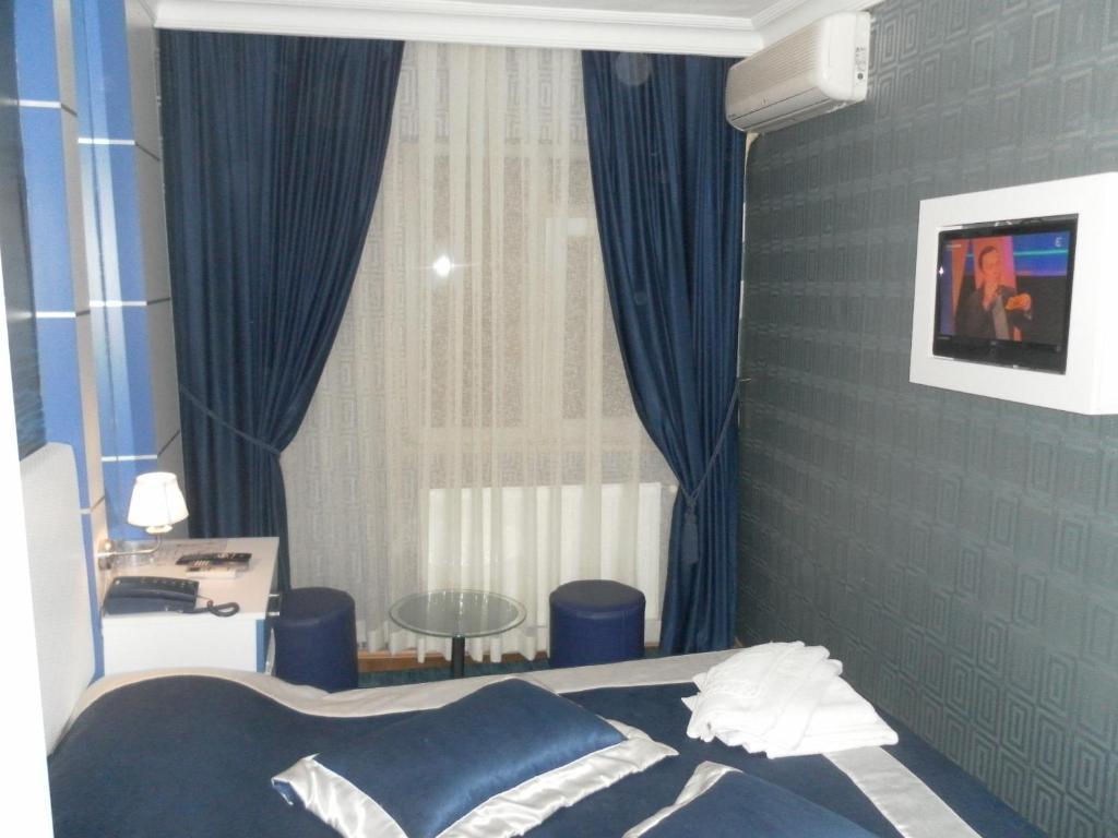 La White Otel