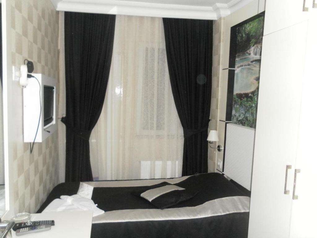 La White Otel